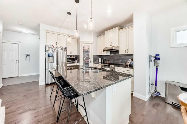 Property Photo:  51 Evanscrest Way NW  AB T3P 0P9 