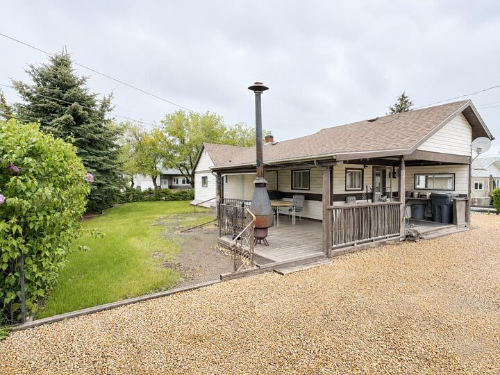 Property Photo:  4521 44 Street  AB T0C 0X0 