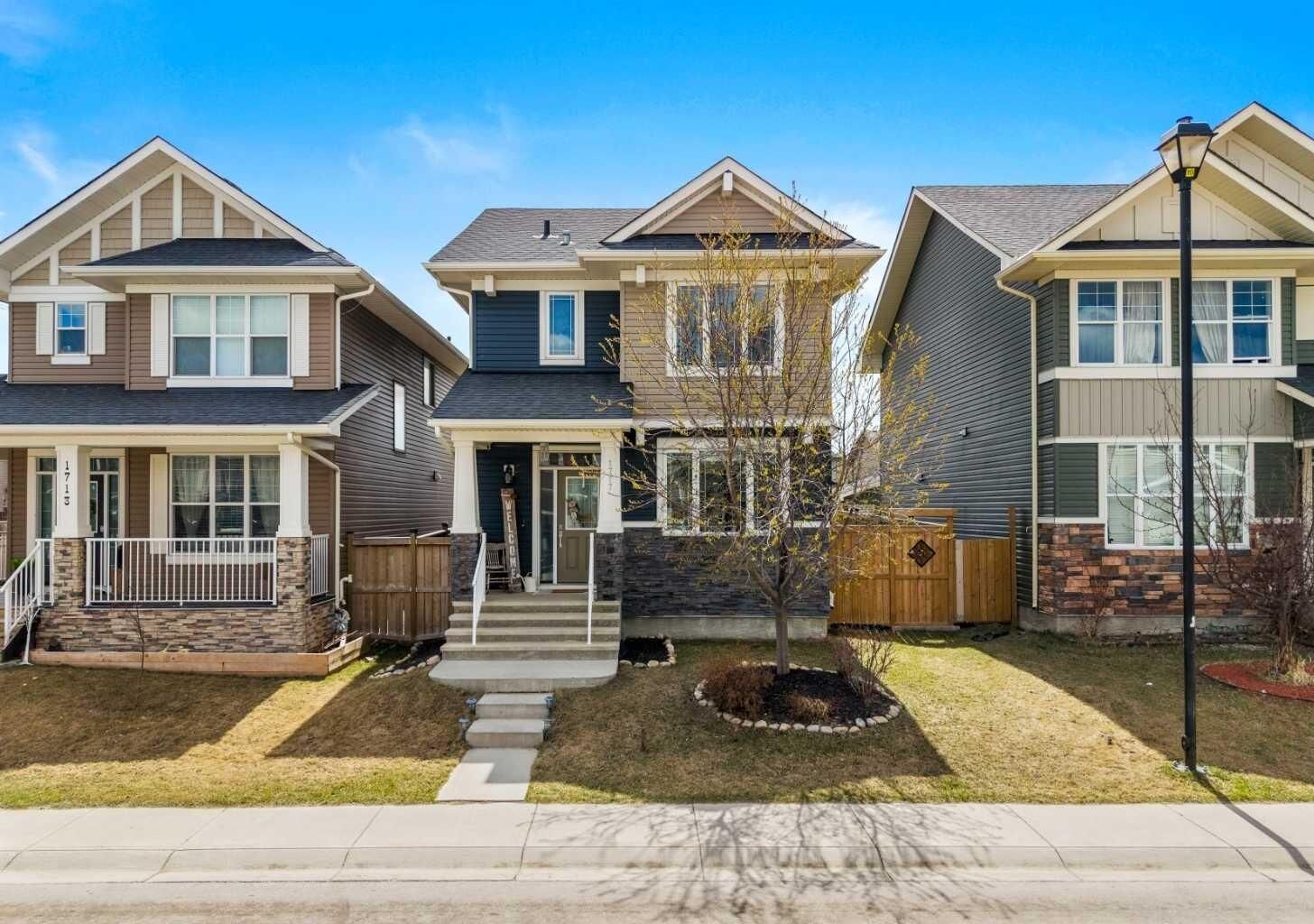 Property Photo: 1717 Baywater Road SW AB T4B 3V3