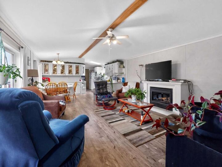 Property Photo:  10521 102A Street  AB T0H 2H0 