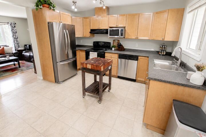Property Photo:  9105 91 Street #114  AB T8X 0E6 