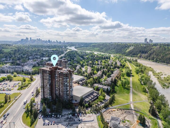 Property Photo: 80 Point McKay Crescent NW 1003 AB T3B 4W4