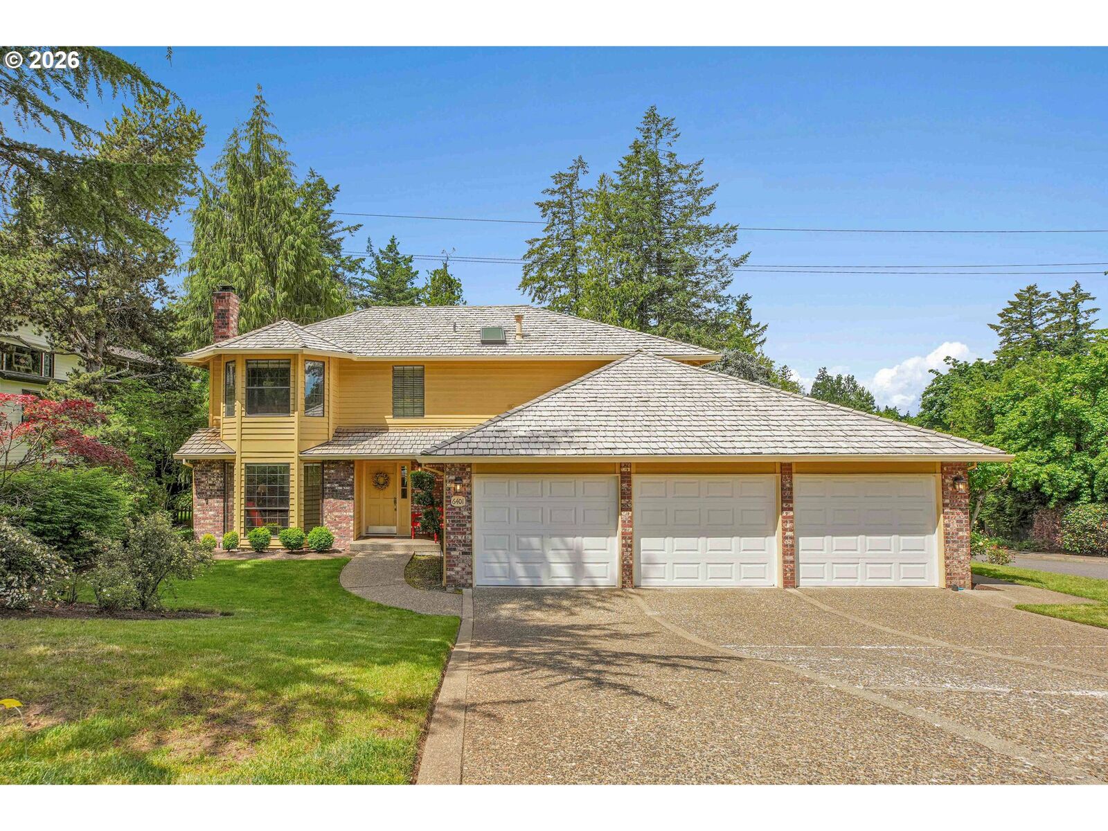 Property Photo:  6401 SW Dolph Dr  OR 97219 