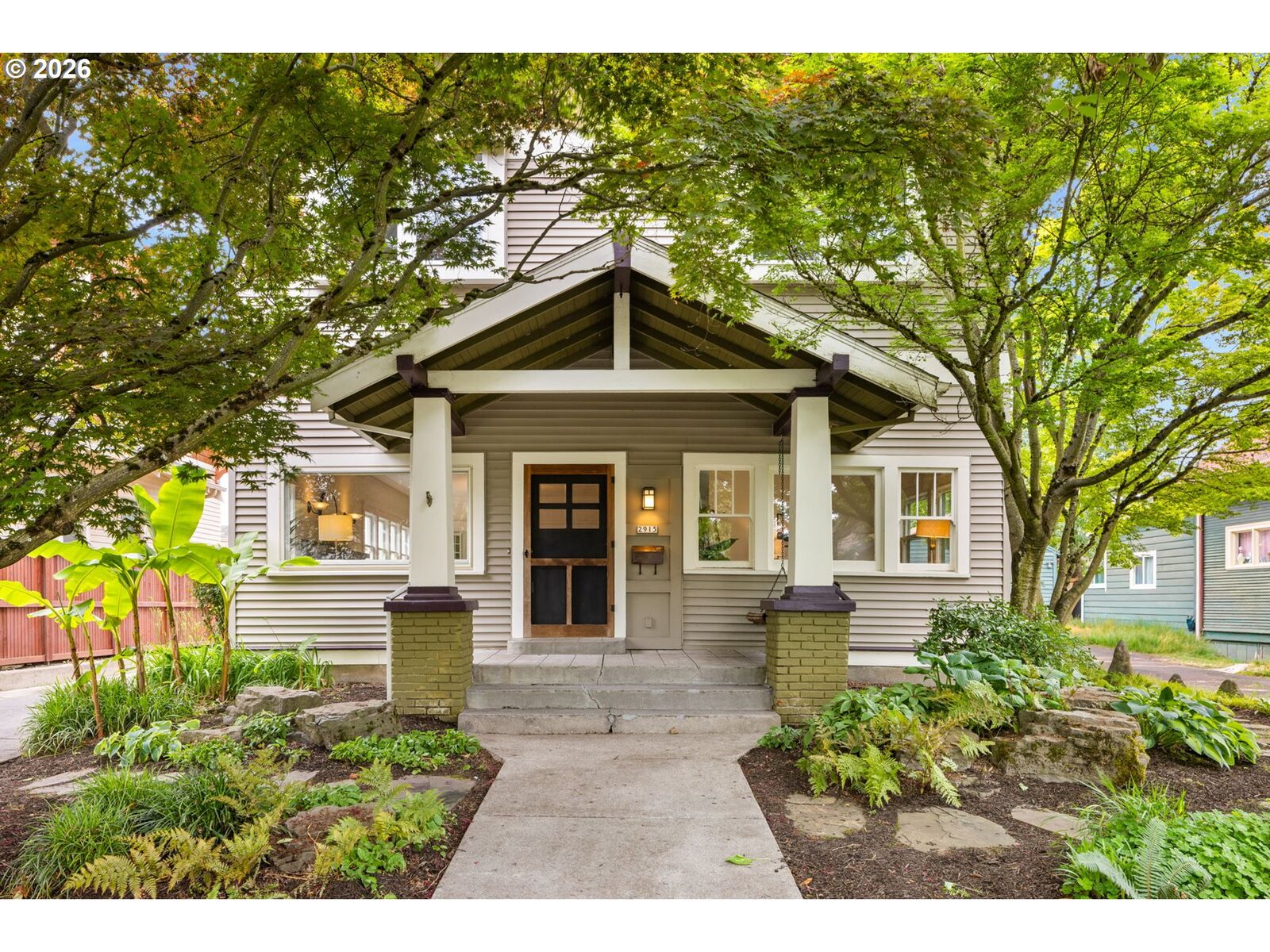 Property Photo:  2915 NE 54th Ave  OR 97213 