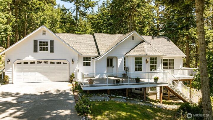 Property Photo:  620  Coronado Avenue  WA 98239 