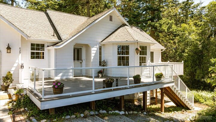 Property Photo: 620 Coronado Avenue WA 98239