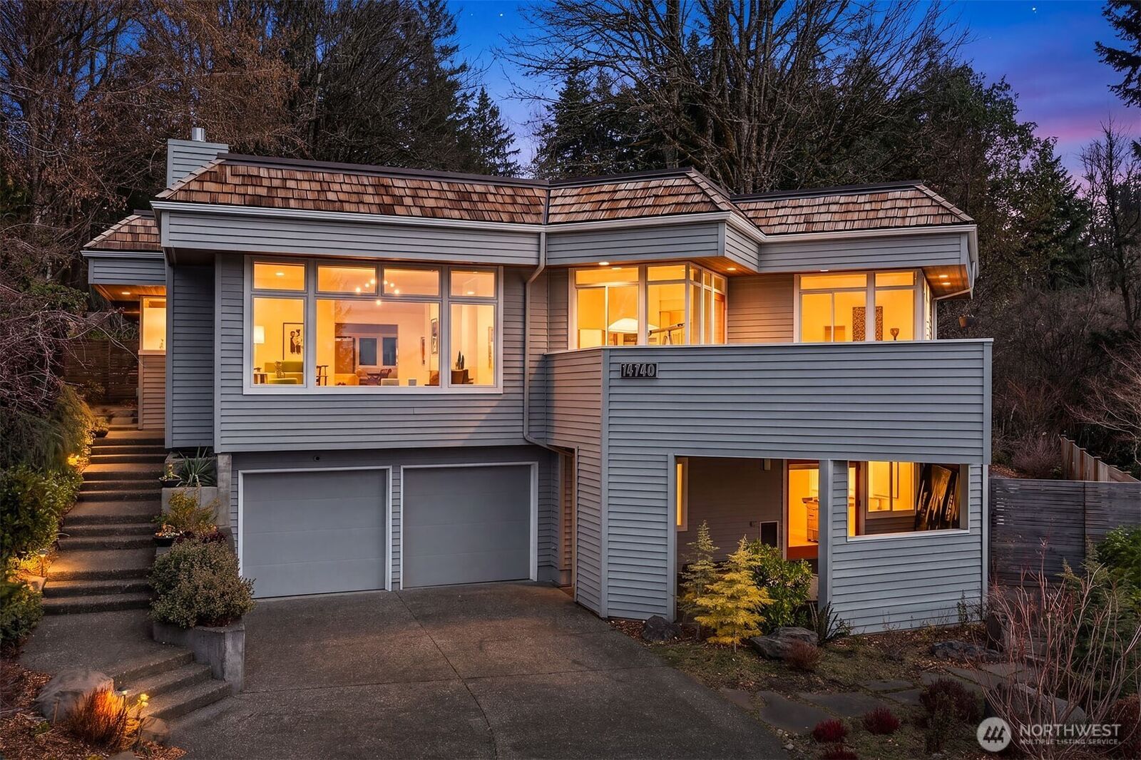Property Photo: 14740 SE 56th Street WA 98006