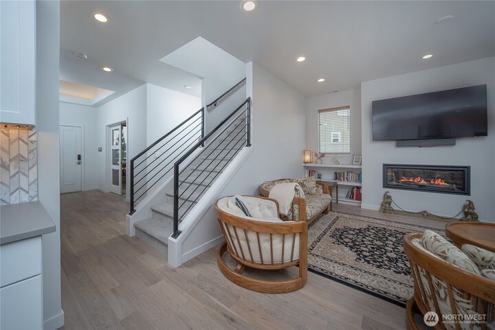 Property Photo:  2904 N Yale Court  WA 98926 