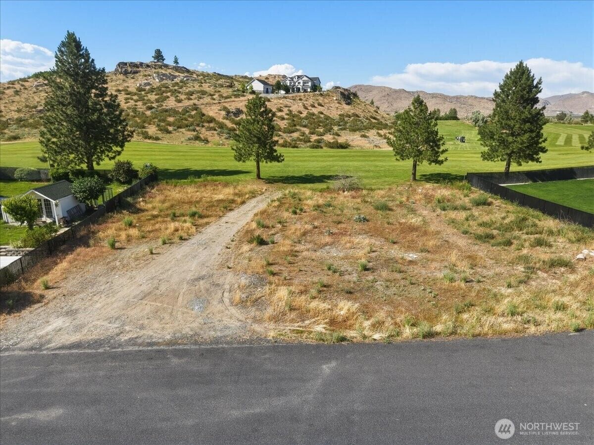 Property Photo:  55  Long Drive  WA 98846 
