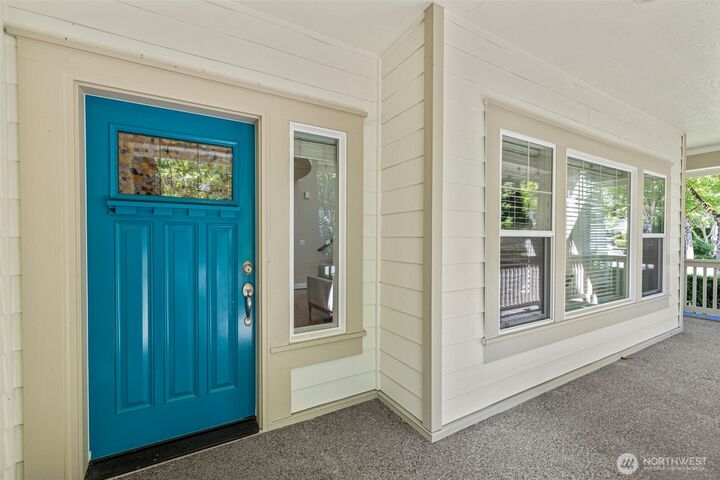 Property Photo:  2188 NE Noble Street  WA 98029 