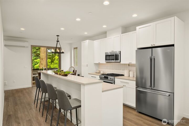 Property Photo: 18355 3rd Avenue NE WA 98155