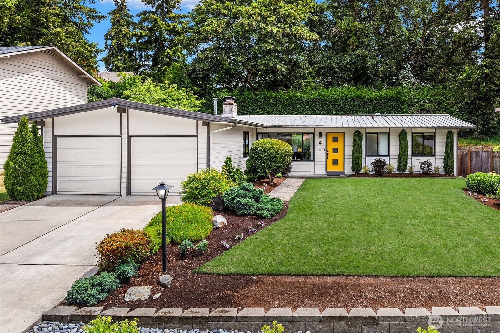 Property Photo:  40  151st Place NE  WA 98007 