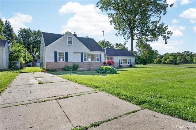 Property Photo:  14916 Alexander Street  MI 48154 