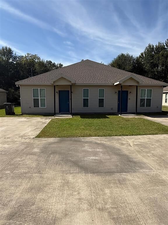 Property Photo:  2727 3rd Street 1 & 2  LA 70601 