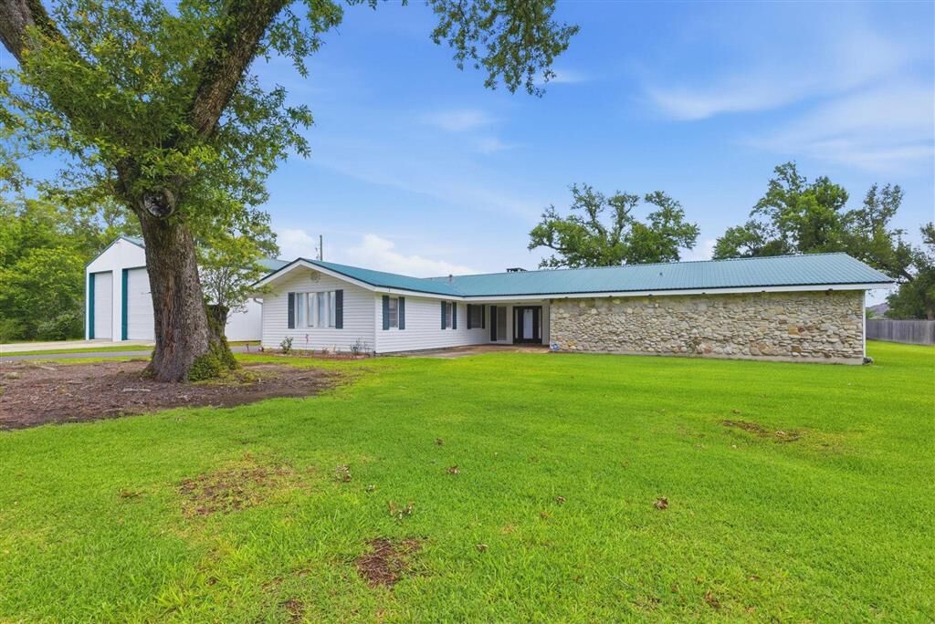 Property Photo:  1793 Castile Street  LA 70665 