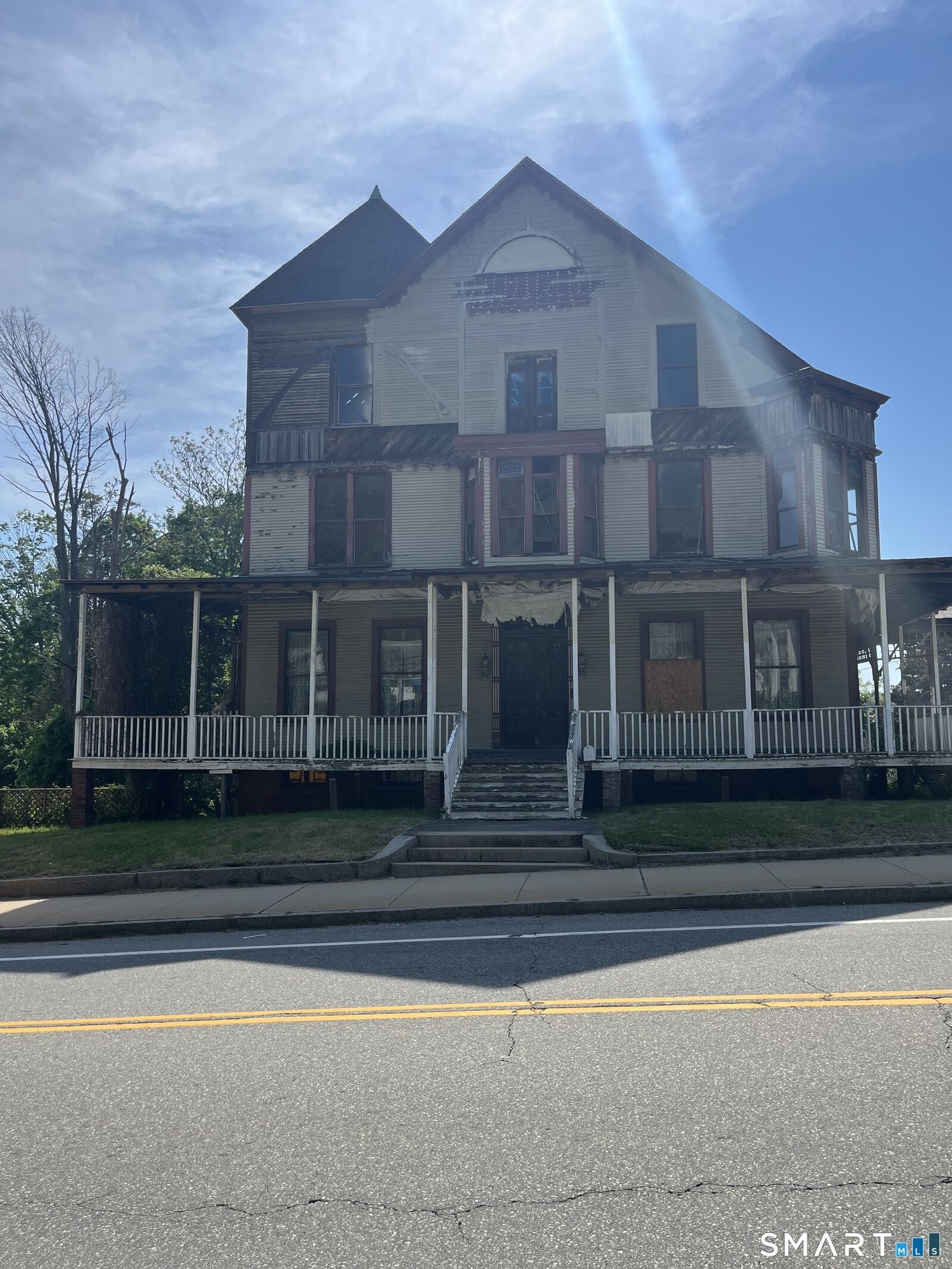 Property Photo:  98 Washington Street  CT 06360 