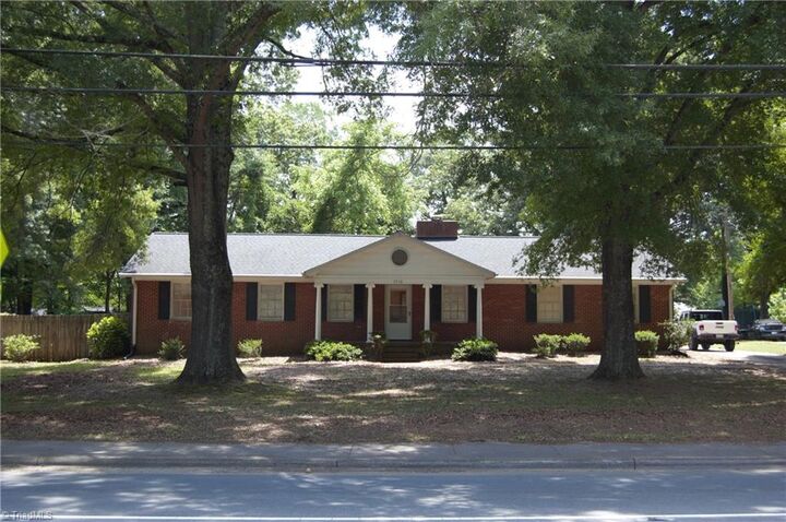 Property Photo:  1510 Polo Road  NC 27103 
