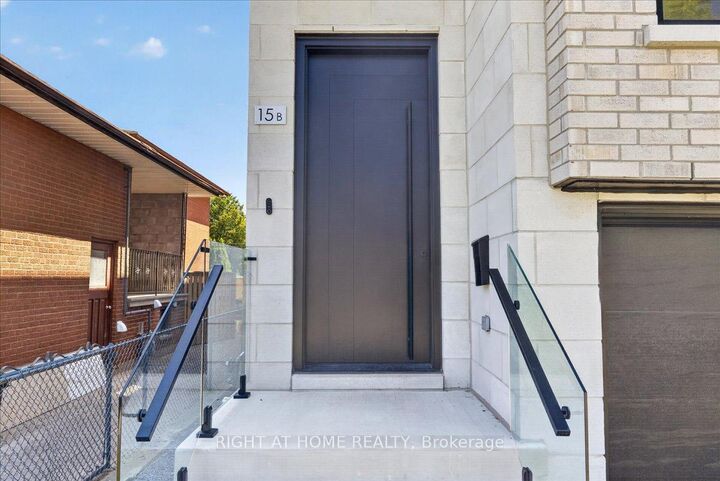 15B Rosemeade Avenue — photo 1