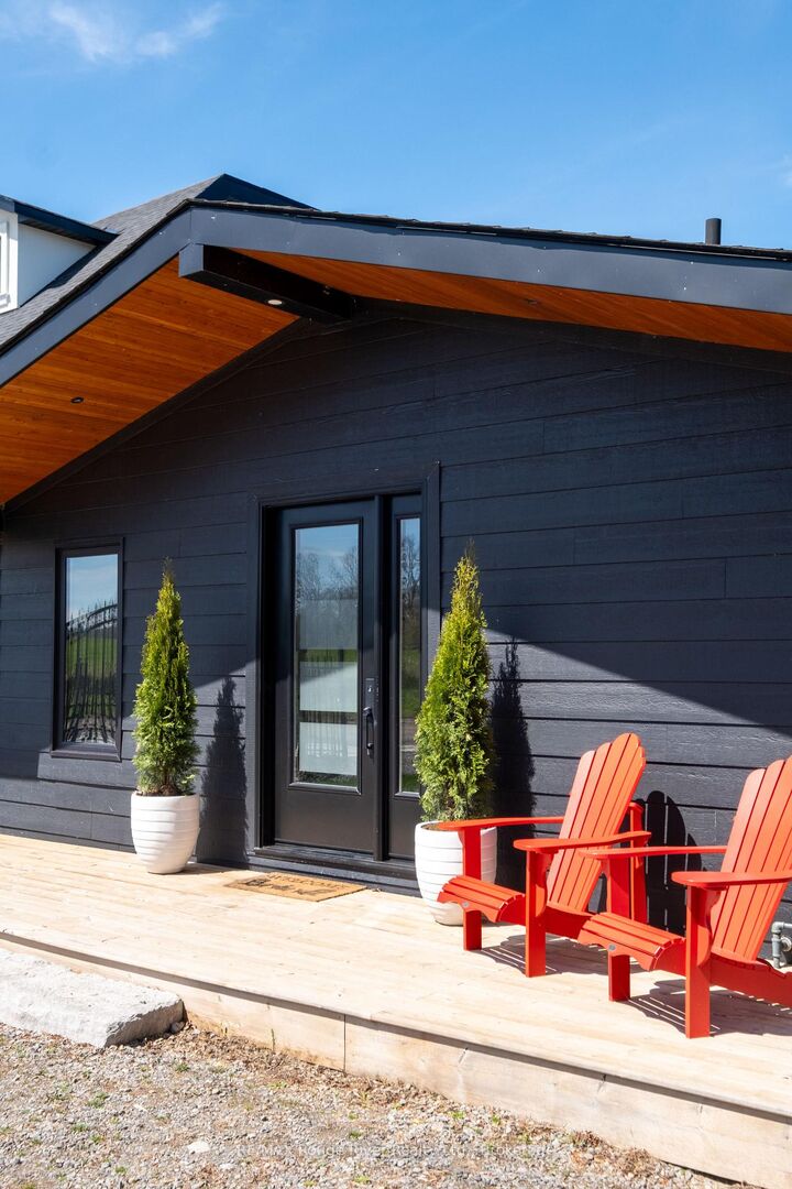 Property Photo: 5427 Young Street 440 ON K0K 2H0