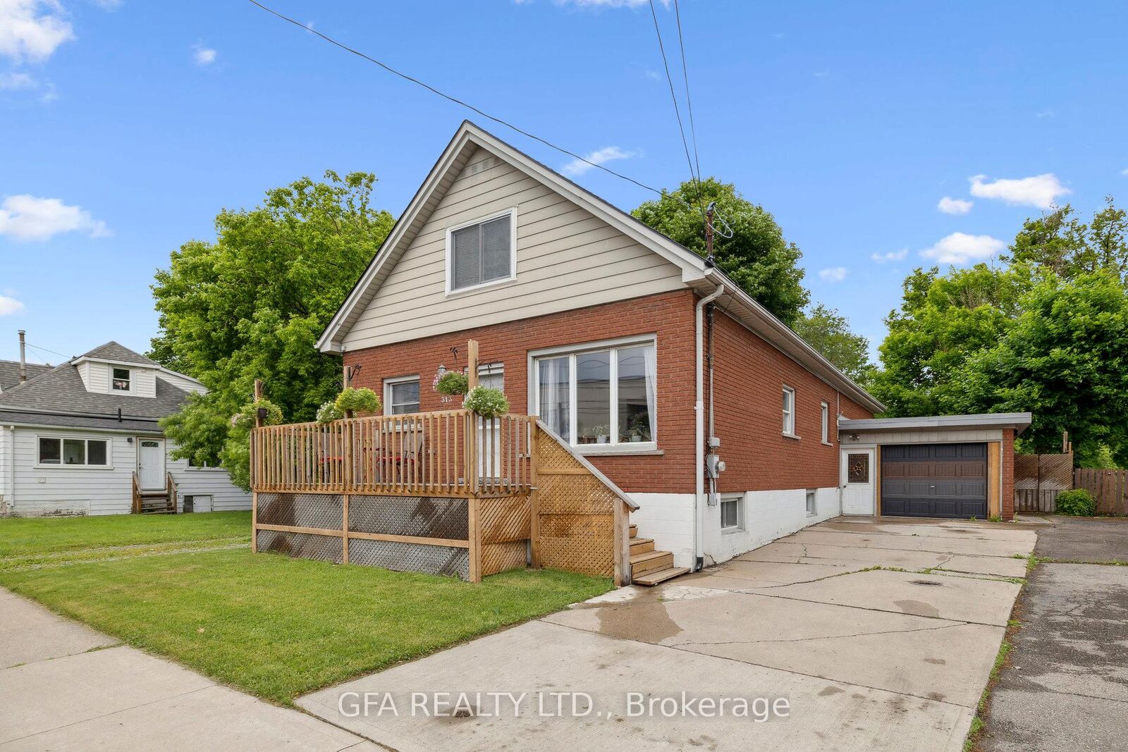 Property Photo: 313 Upper Gage Avenue ON L8V 4H6
