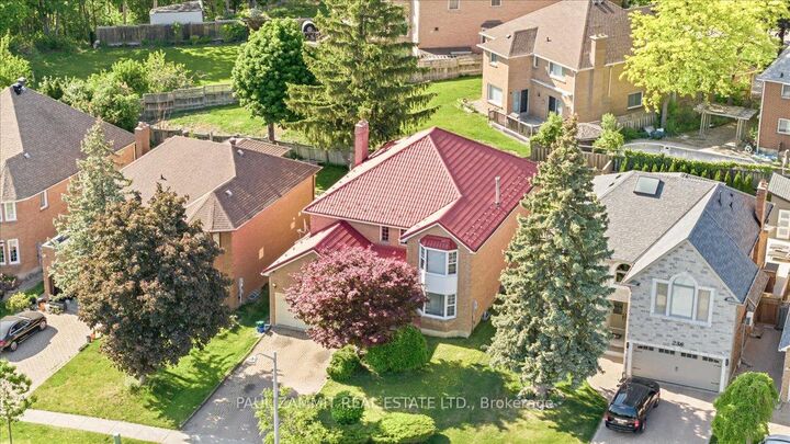 Property Photo: 236 Green Lane ON L3T 7H7