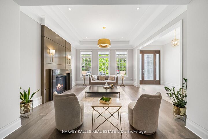 Property Photo: 163 Cortleigh Boulevard ON M5N 1P6