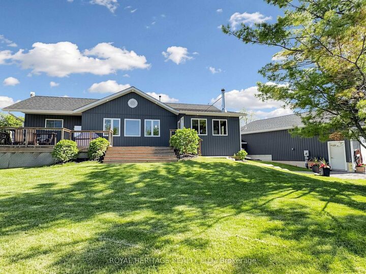 Property Photo:  45 Lila Court  ON K0L 2W0 