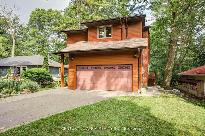Property Photo: 2671 Thickson Road S ON L1N 6J3