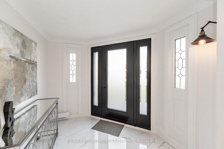 Property Photo: 175 Bluebell Crescent ON L9K 1E8