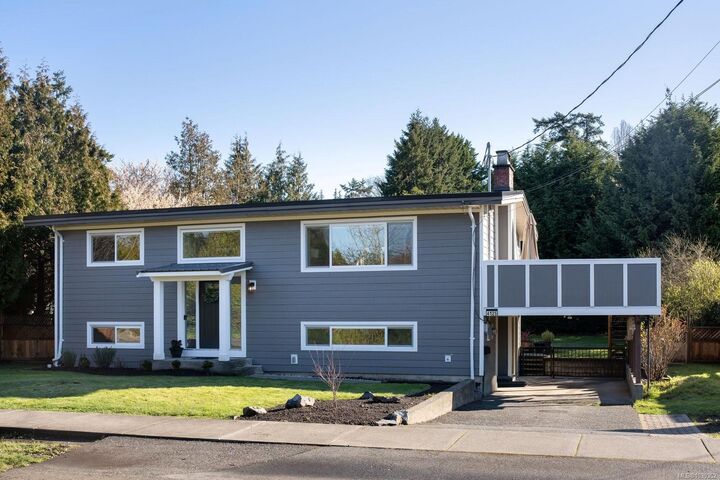 Property Photo:  4125 Douglas St  BC V8X 3Y4 