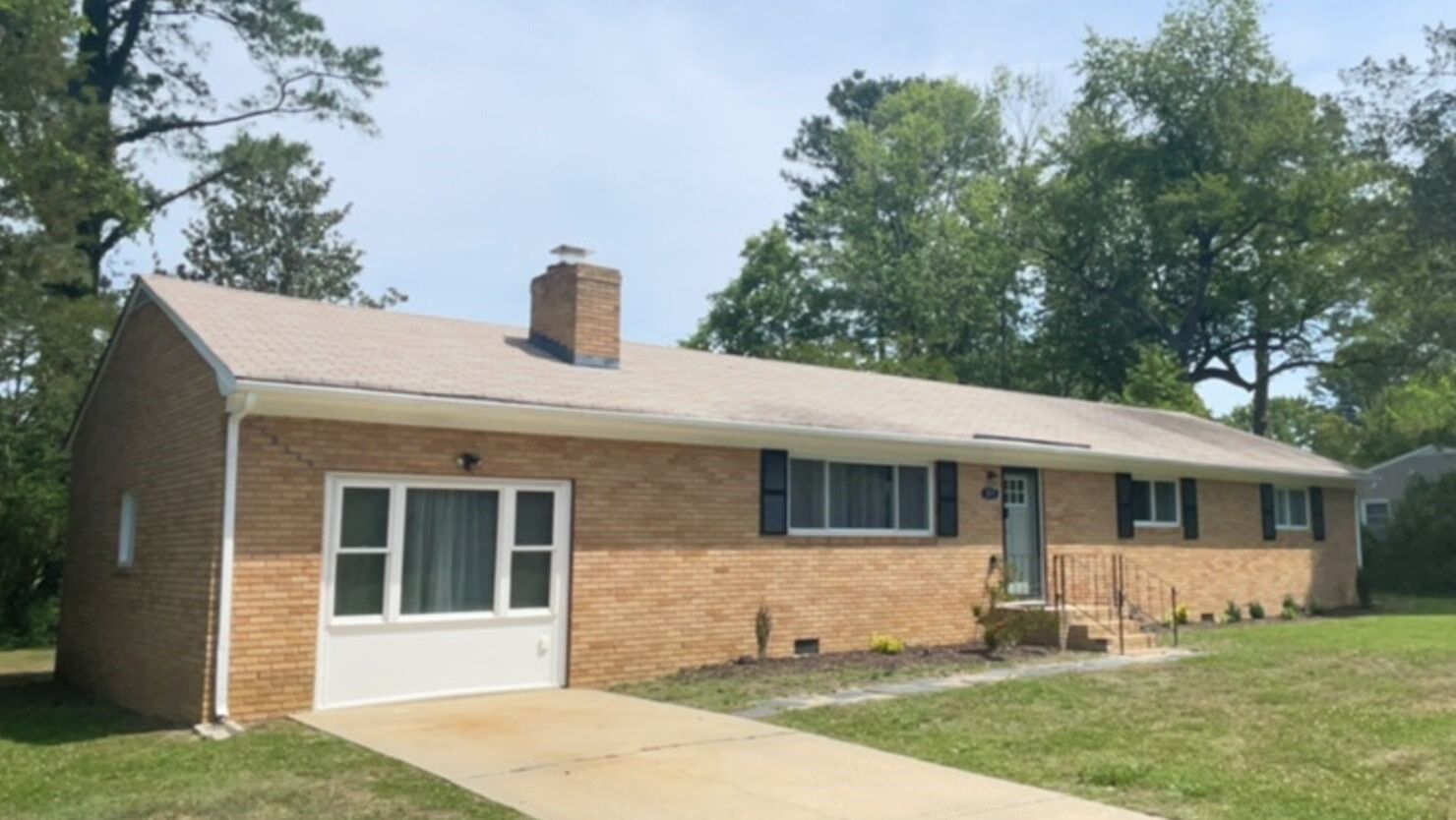 Property Photo: 107 Chestnut Drive VA 23185