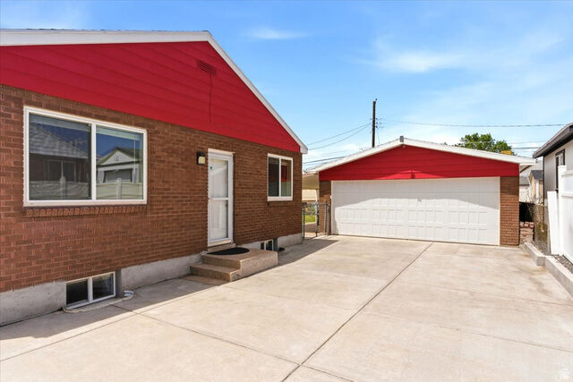 Property Photo:  545 E 350 S  UT 84015 