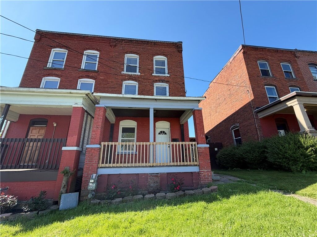 Property Photo:  521 1st St.  PA 15022 