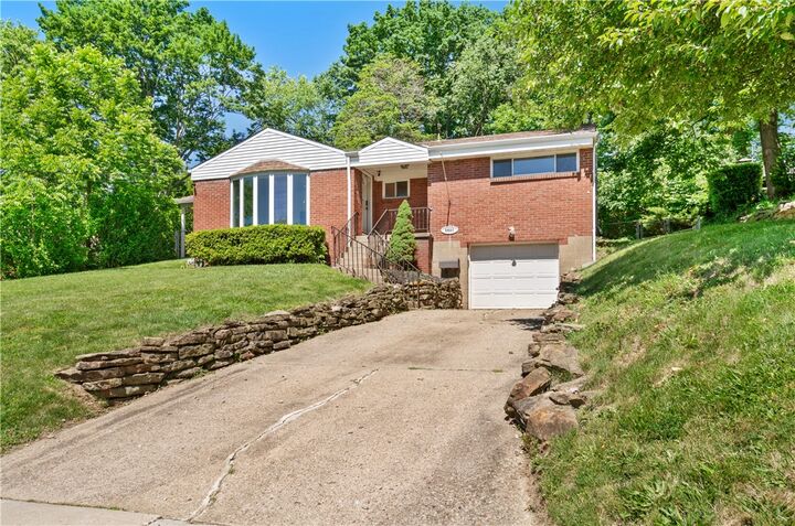 Property Photo: 5690 Florida Ave PA 15102