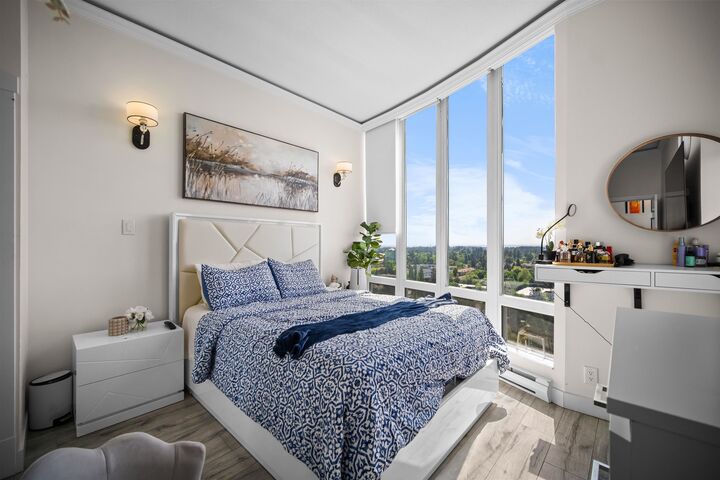Property Photo:  14820 104 Avenue Ph4  BC V3R 0V9 