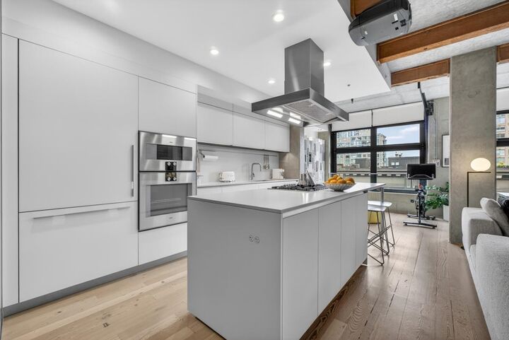 Property Photo:  1180 Homer Street 504  BC V6B 2X6 