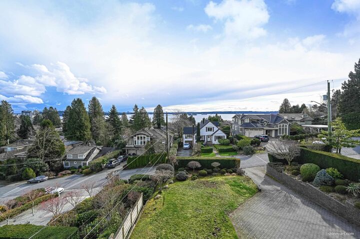 Property Photo:  2557 Lawson Avenue  BC V7V 2G1 