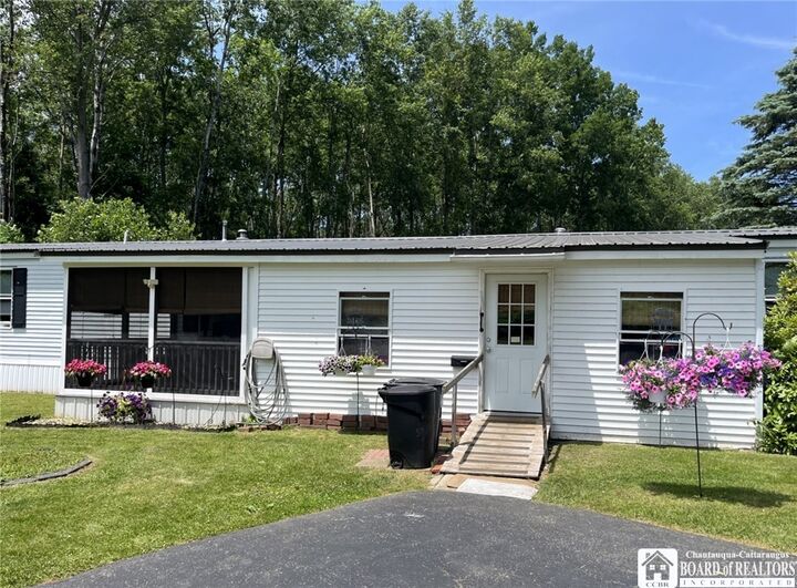 Property Photo: 8 Brookside Estates Drive NY 14701