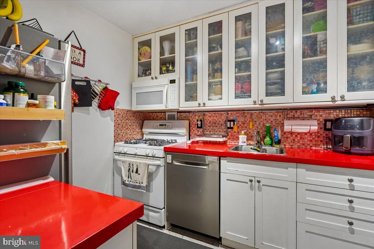 Property Photo: 1260 21st Street NW 111 DC 20036