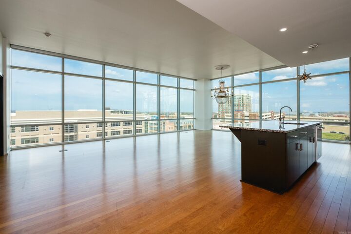 Property Photo: 300 E Third Street AR 72201