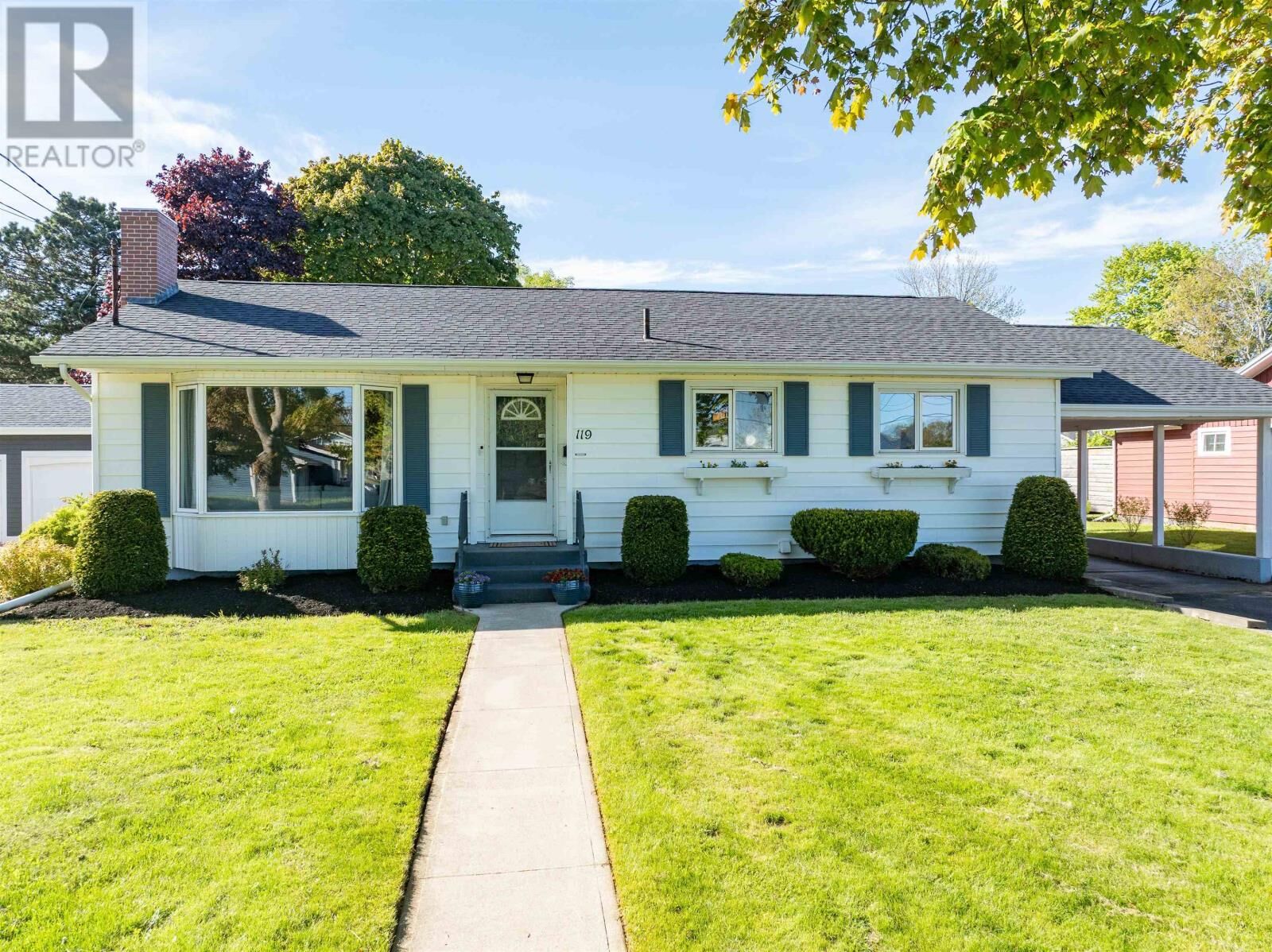 Property Photo: 119 Nassau Street PE C1A 2W8