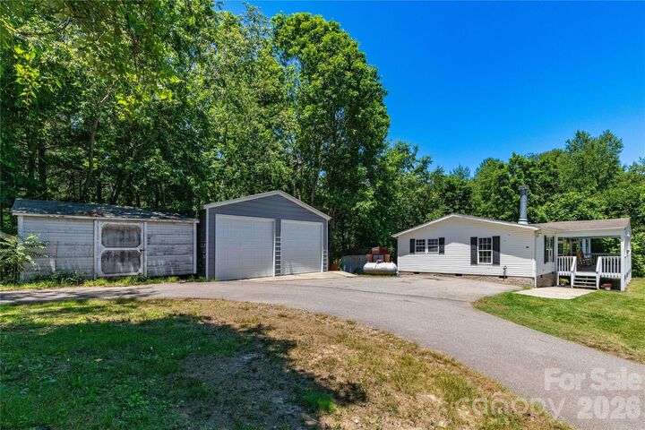 Property Photo:  25 Sienna Drive  NC 28806 