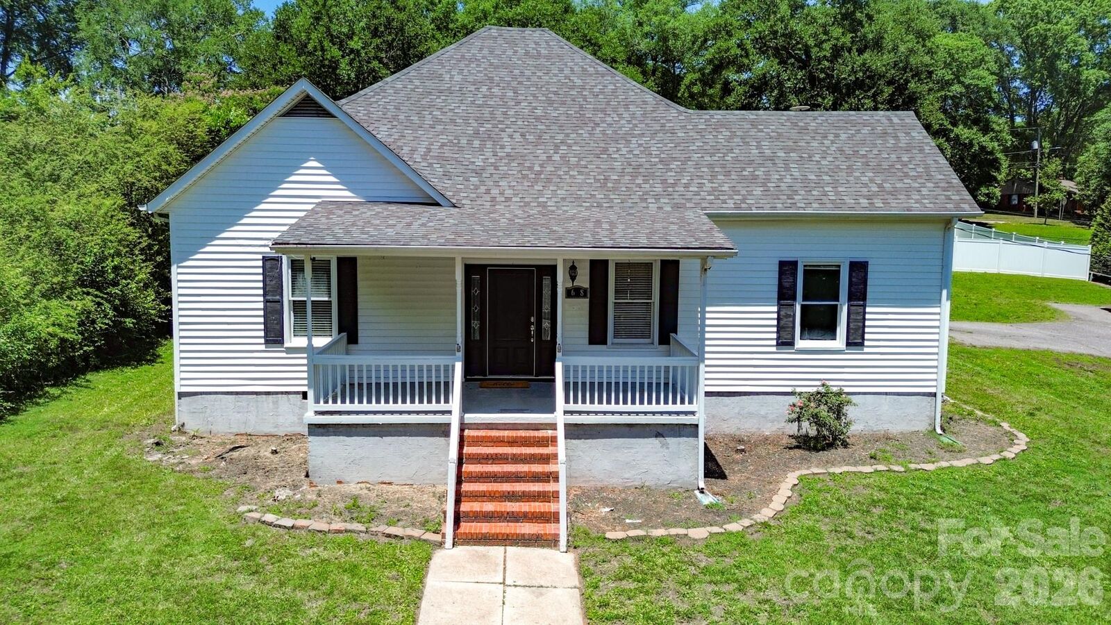 Property Photo: 638 W Main Extension NC 28092