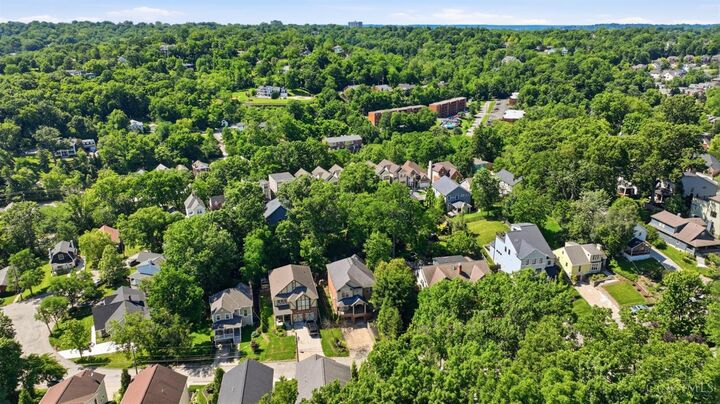 Property Photo: 623 Rushton Road OH 45226