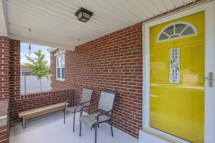 Property Photo: 4217 Linden Avenue OH 45236