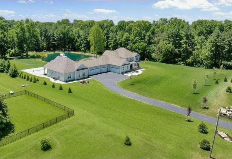 Property Photo: 6675 Clark State Road OH 43004