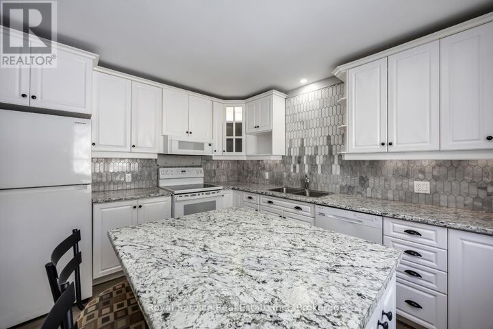 Property Photo:  13 Creek Street  ON K0K 1S0 