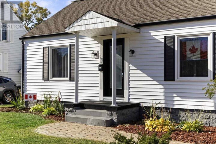 Property Photo: 183 Upton Rd ON P6A 3W5