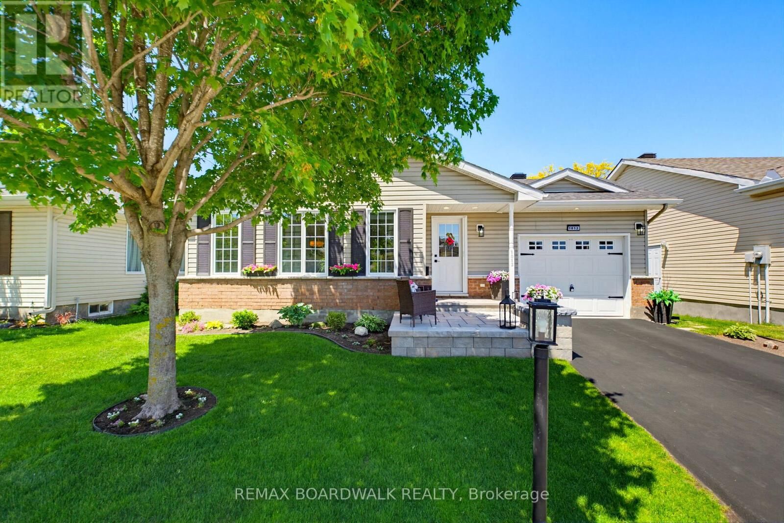 Property Photo:  1013 Ada Barrington Private  ON K4M 1M1 
