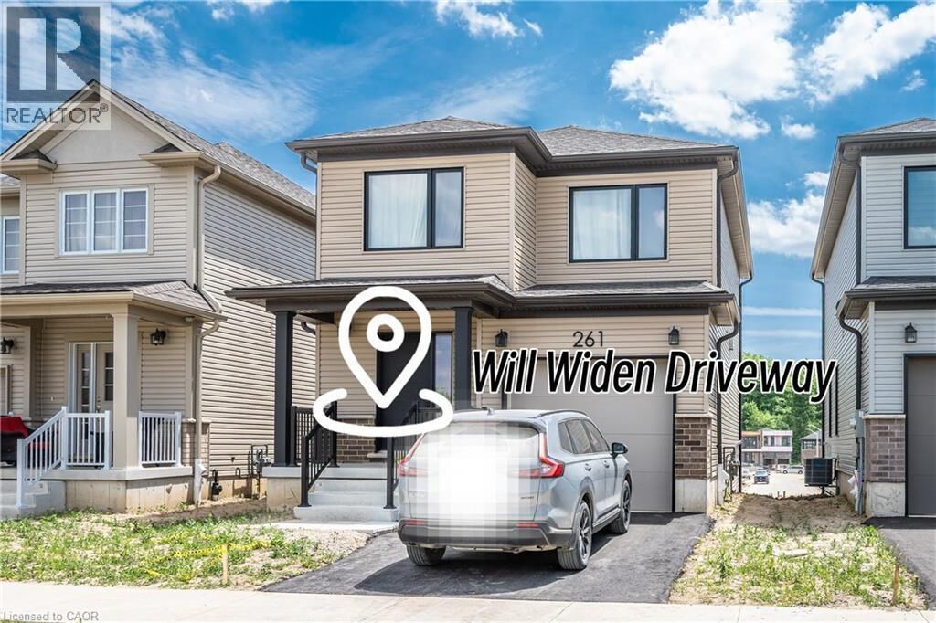 Property Photo:  261 Benninger Drive  ON N2E 0K2 